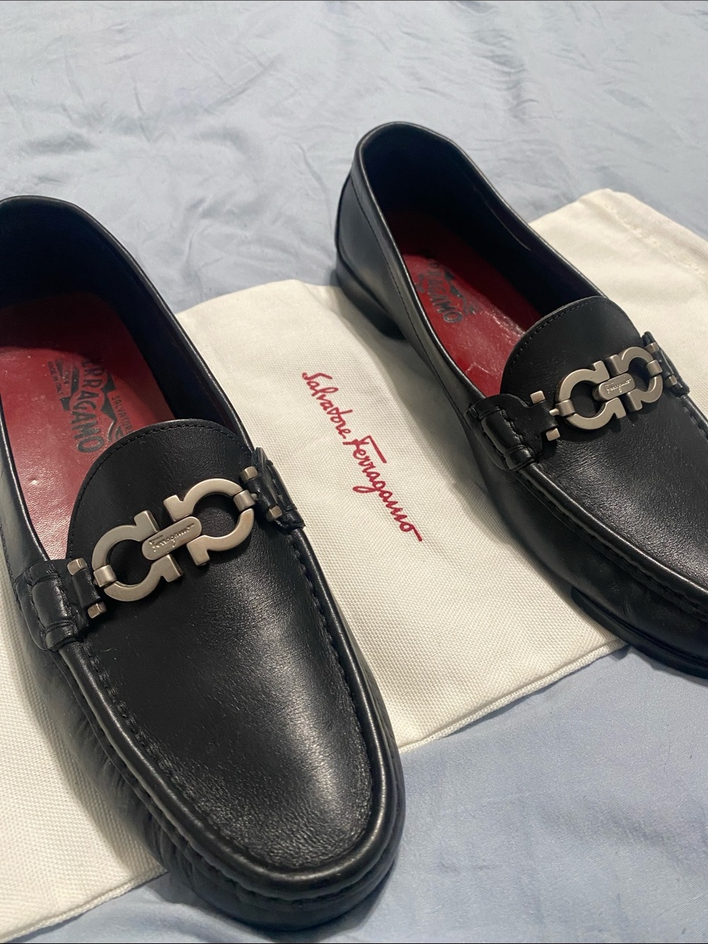 Salvatore Ferragamo Black Leather Gancini Bit Loafers with Red Insole